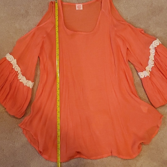 Top - Picture 2 of 6